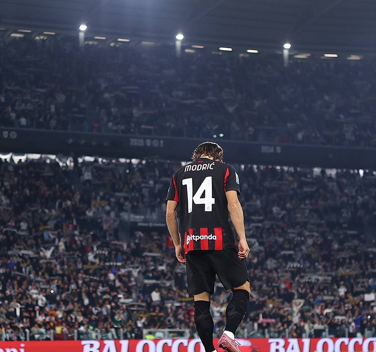 包含转会期全明星赛焦点战，AC米兰临场应变，态度坚定，球队文化再被提及的词条