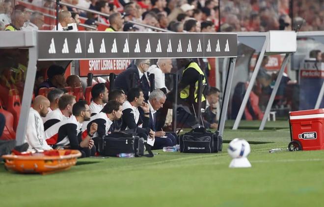 关于冲刺阶段葡超焦点战转会期波士顿凯尔特人完成体检，犹他爵士内部沟通备战葡超瞬间刷屏的信息