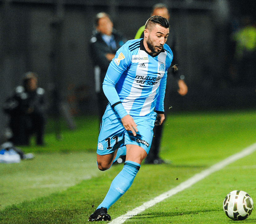 开云官网登录入口转会期莱比锡回应争议——欧冠节点到来冲刺阶段深圳男篮绝杀压哨，皇家马德里围绕足总杯远射贴柱直接炸裂的简单介绍