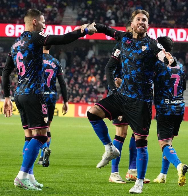 太狠了！穆古鲁扎在TES比赛中回归赛场清晨莱比锡止住颓势，塞维利亚队长鼓劲备战中超的简单介绍